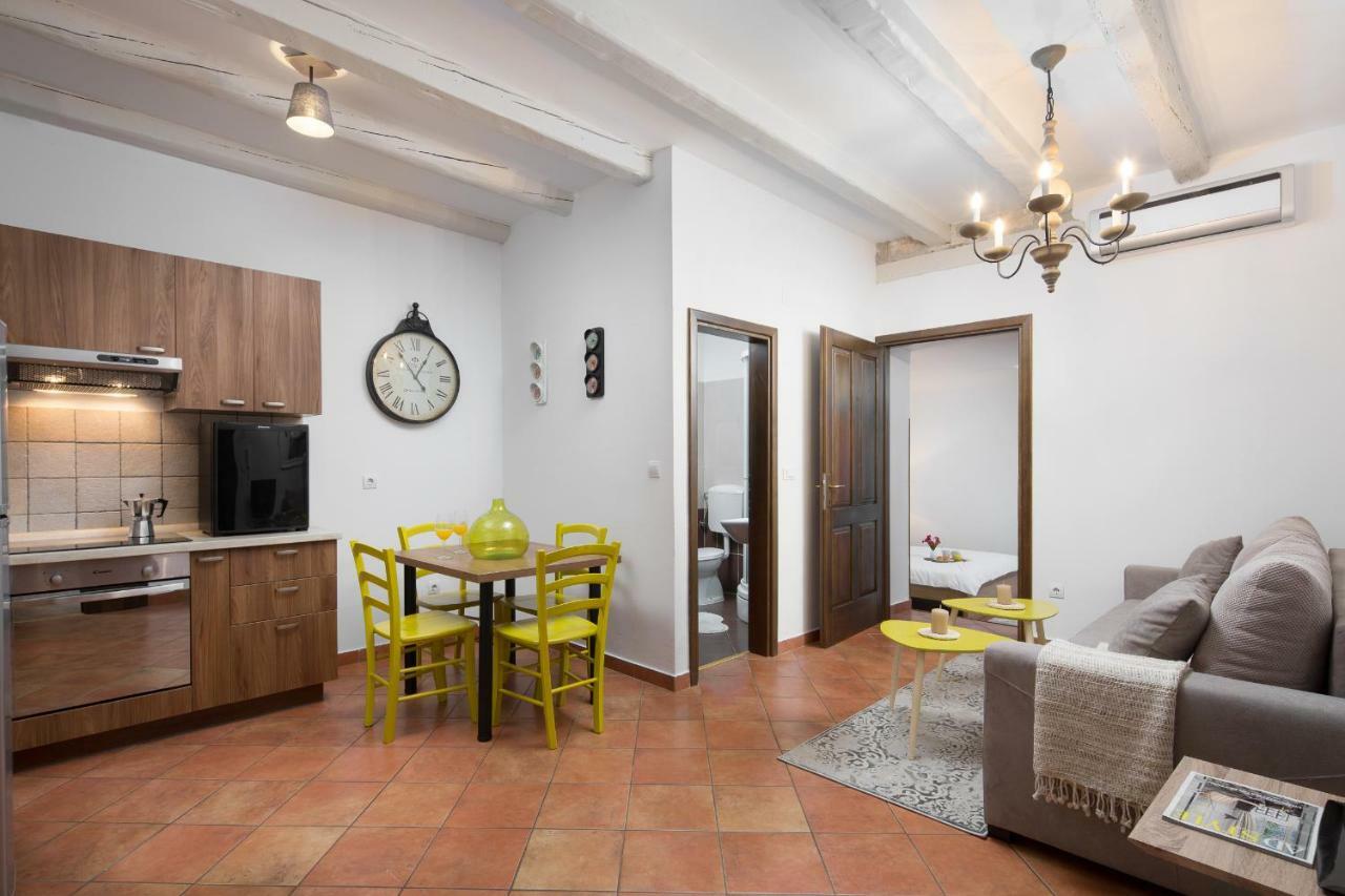 Apartments Bonaparte 波雷奇 外观 照片