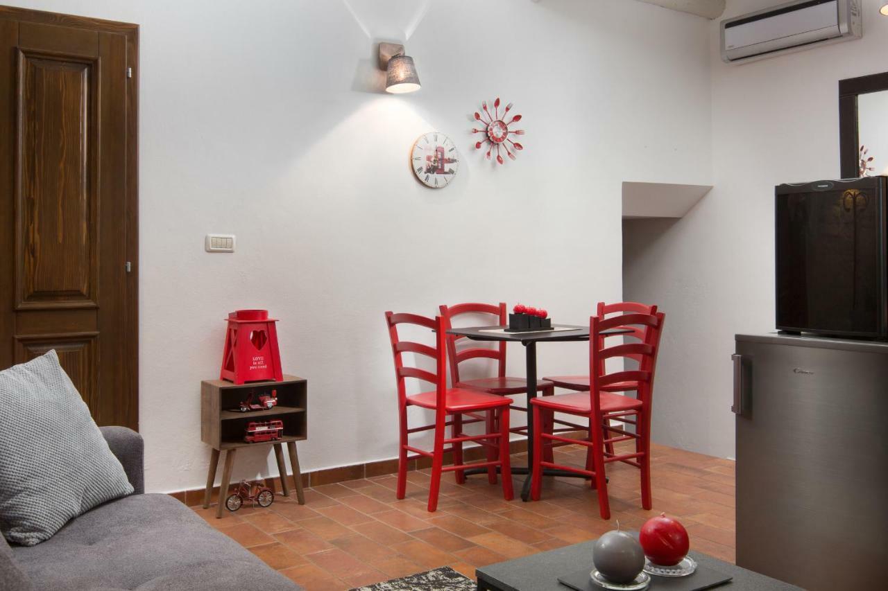 Apartments Bonaparte 波雷奇 外观 照片